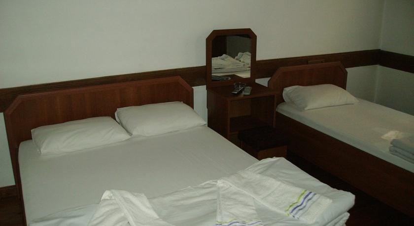 Çakıroğlu Konak — 8
