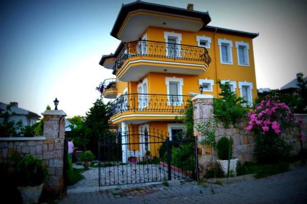 Cunda Uzun Apart Otel — 10