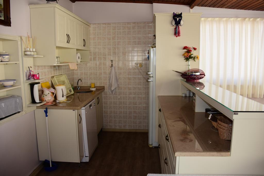 Burhaniye Merkez Otel — 9
