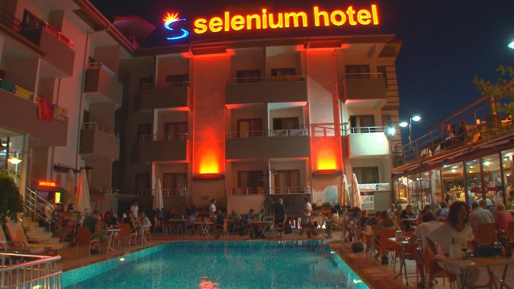 Selenium Hotel — 2