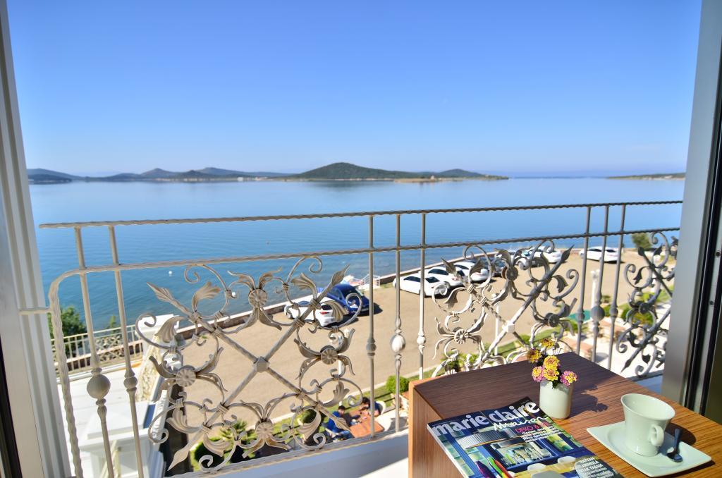 Cunda Kıvrak Otel — 9