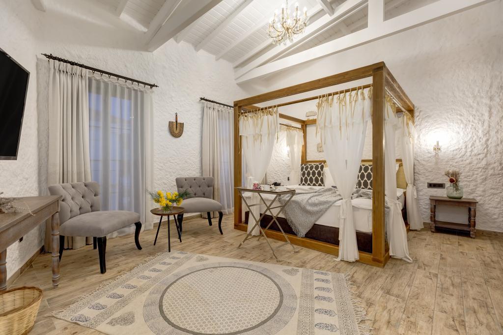 Alachi Hotel — 7