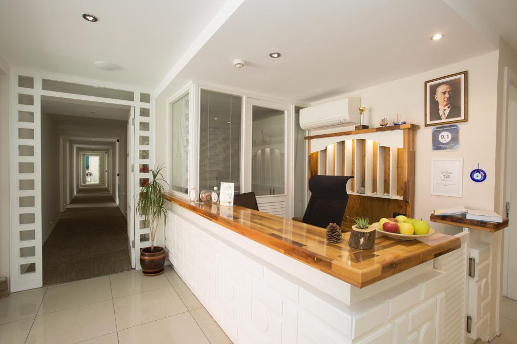 Dedeminn Marina Hotel — 9