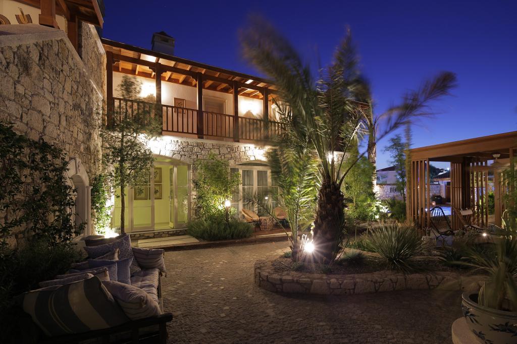 Agrovela Hotel Alaçatı — 4