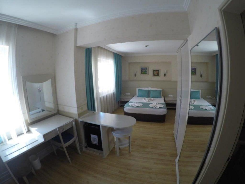 Almena Hotel — 6
