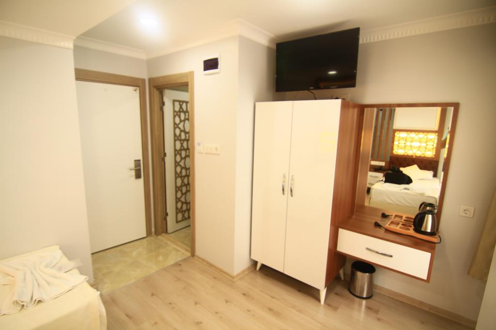 Grand Liza Hotel — 2