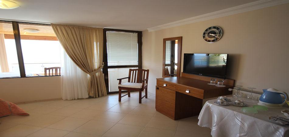 Üçem Otel Golden Sea — 10