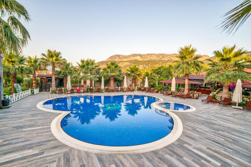 Nerissa Hotel — 1