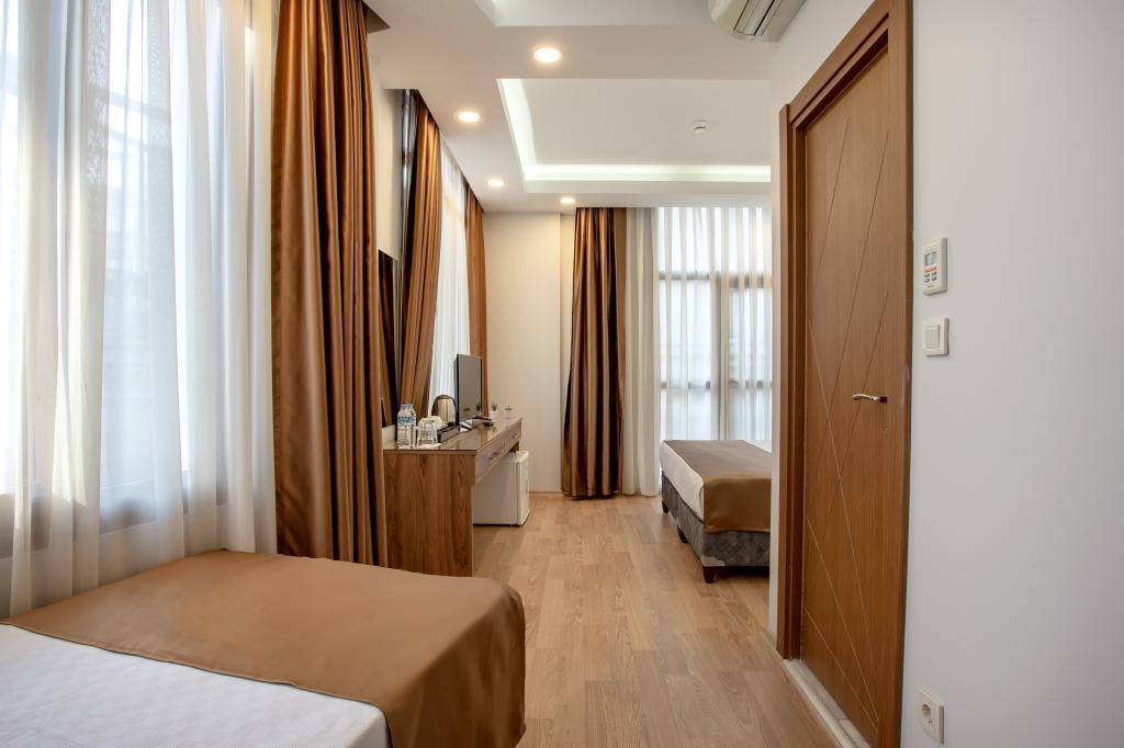 West Palace Hotel — 5