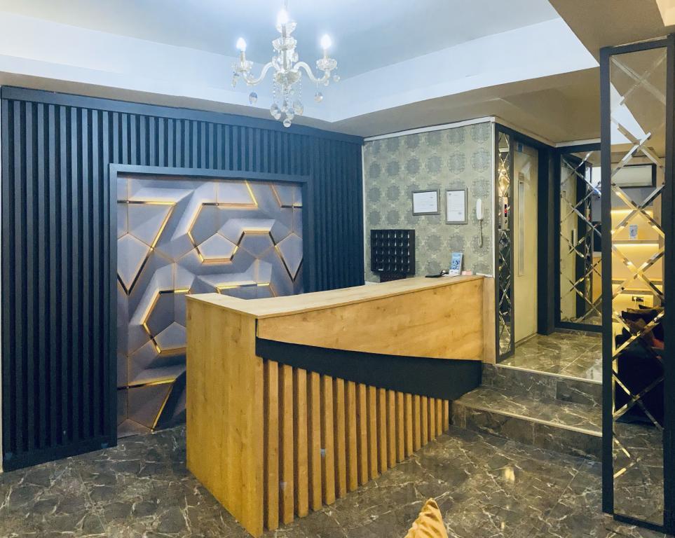 Orange Airport Hotel — 3