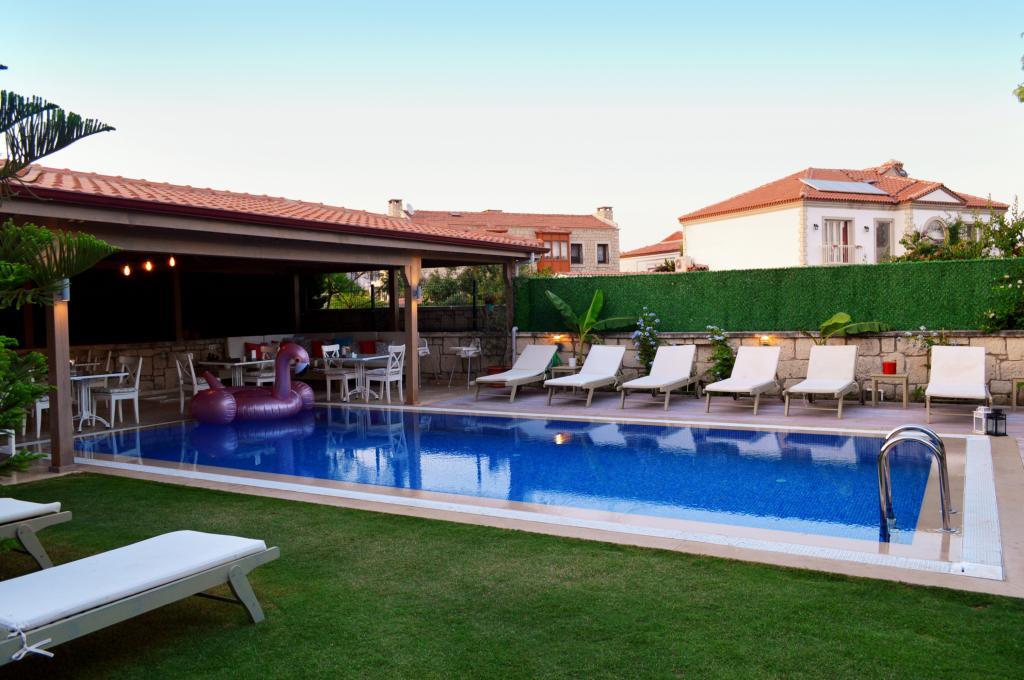 Fehmibey Alaçatı Otel — 7