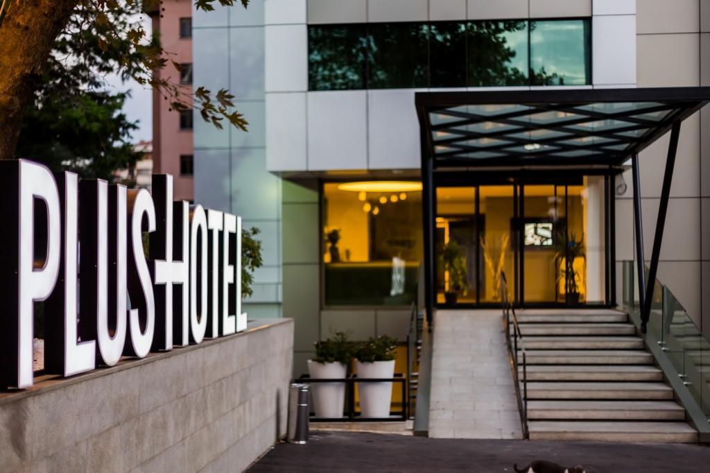 Plus Hotel Bostancı — 2