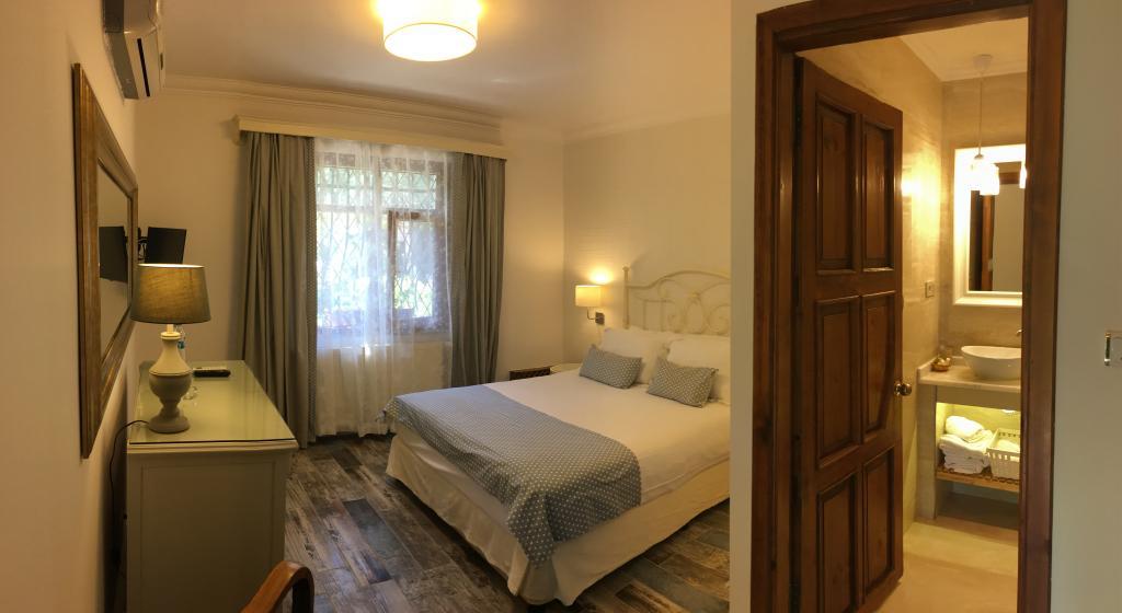 Piccolo Mondo Hotel (+12) — 4