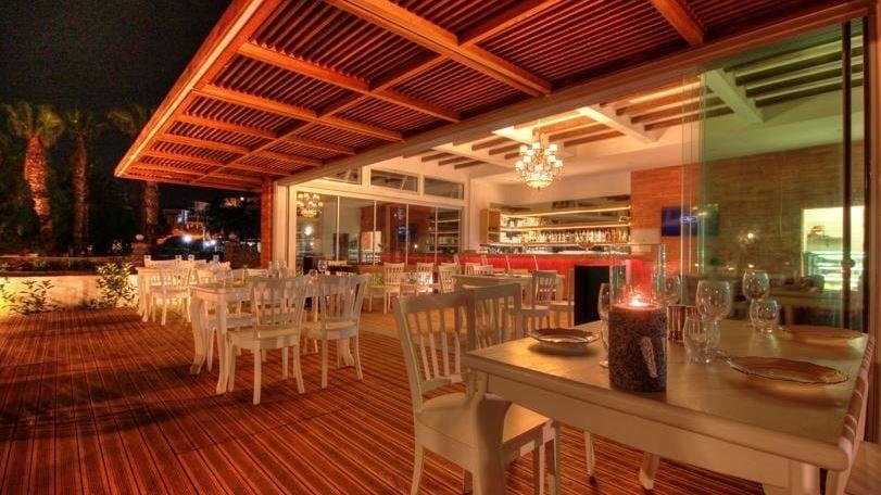 Megg's Otel Beach Restaurant — 9