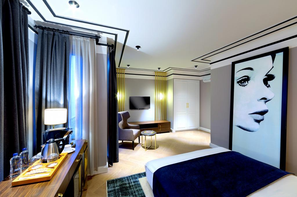 Walton Galata Hotel — 4