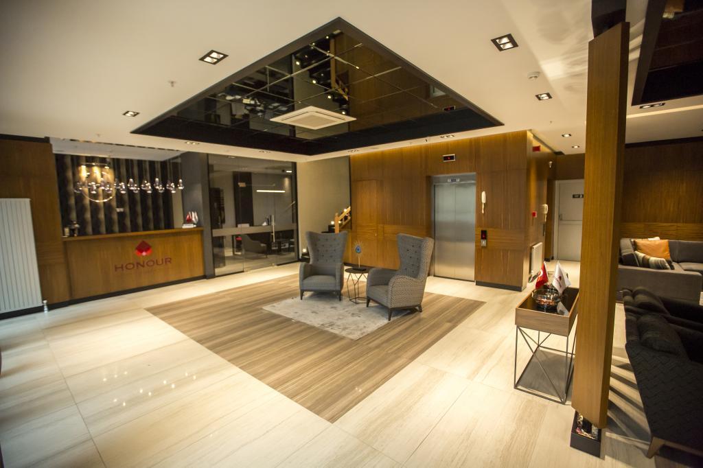 Honour Hotel — 3