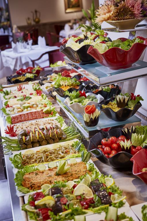 Güneş Hotel Merter — 8