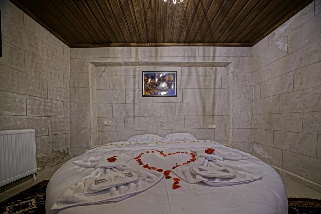 Epoch Stone House — 4