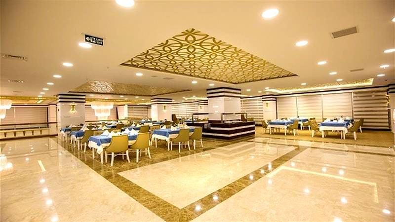 Mitannia Regency Hotel — 10