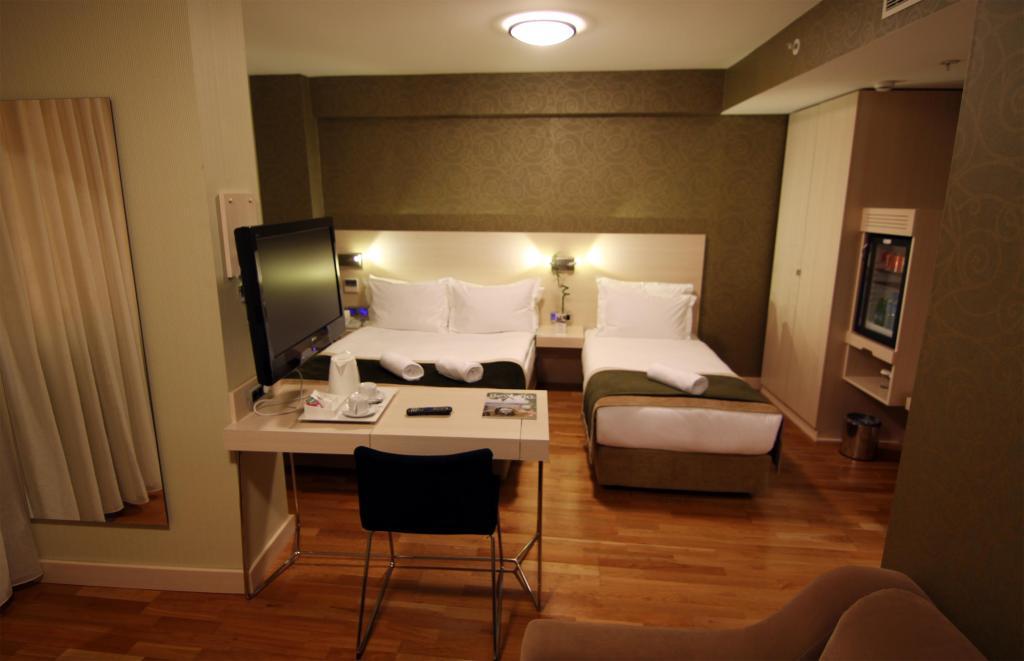 Troya Hotel Pera — 8
