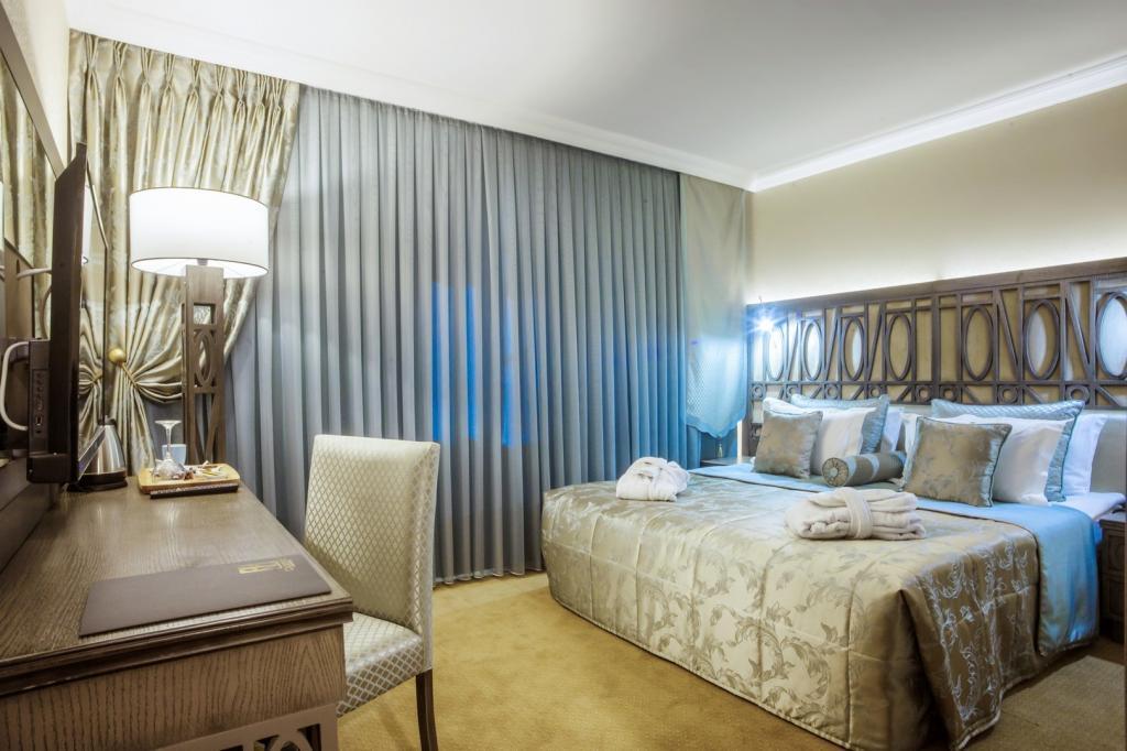 Cadence Design Hotel — 8