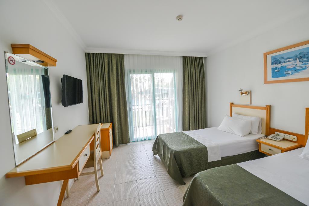 Rebin Beach Hotel — 7