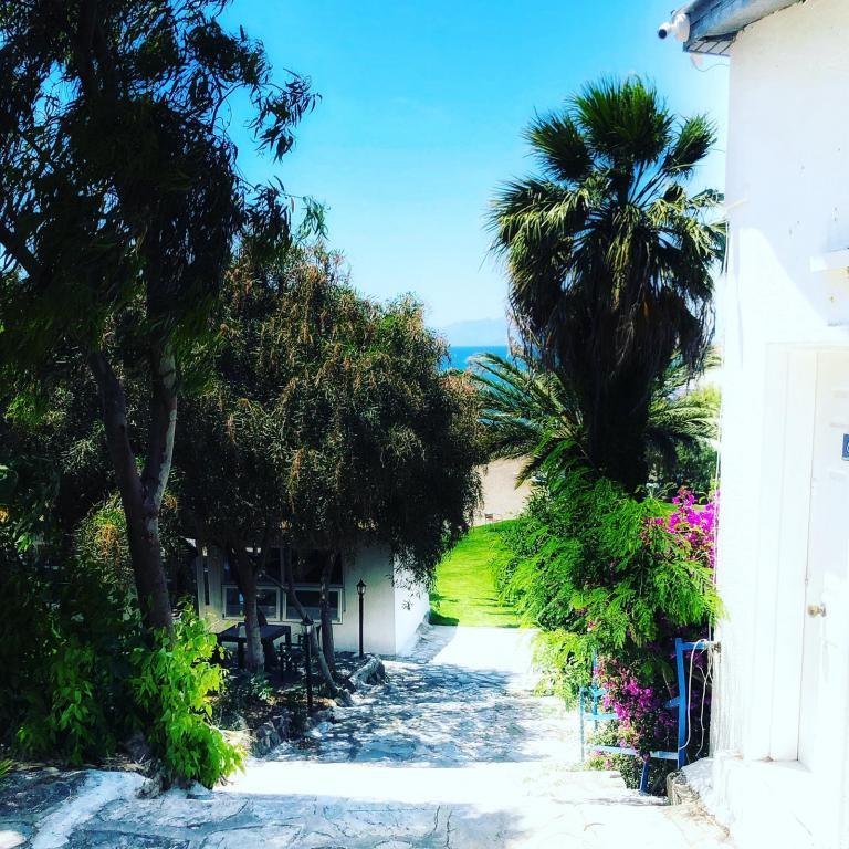 Eles Boutique Hotel & Beach — 5