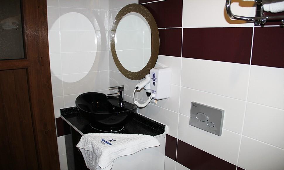 Konerkon Otel Plaza — 10