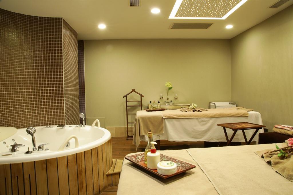 Cevahir Hotel İstanbul Asia — 10