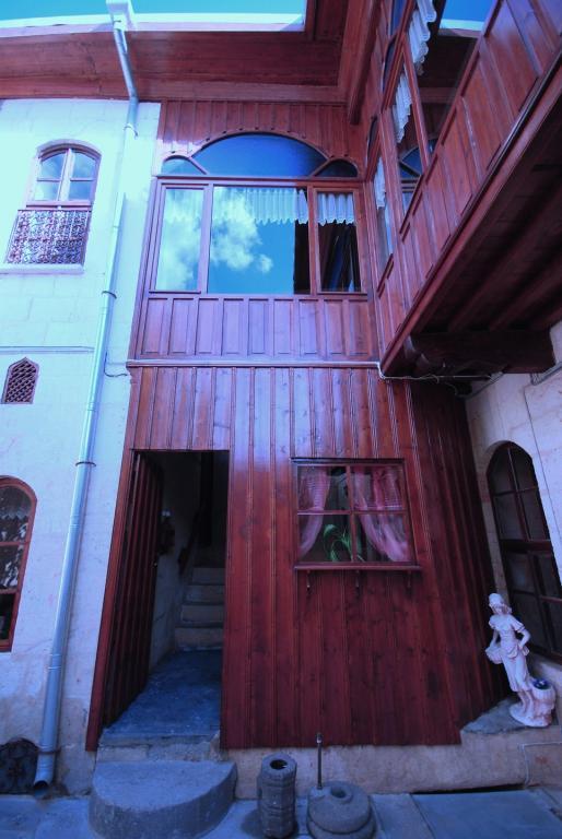 Asude Konak — 3