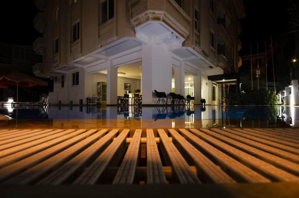 A Emreli Suite Hotel — 6