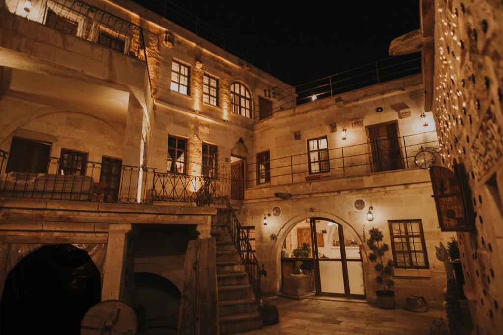 Cappadocia Eagle Cave Inn — 1