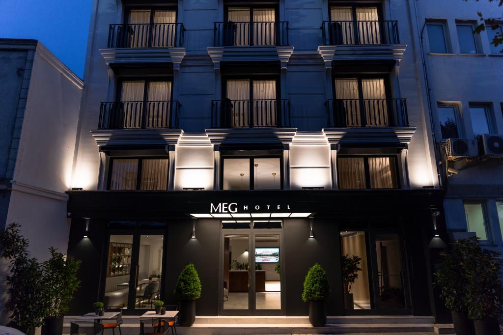 Meg Hotel — 1