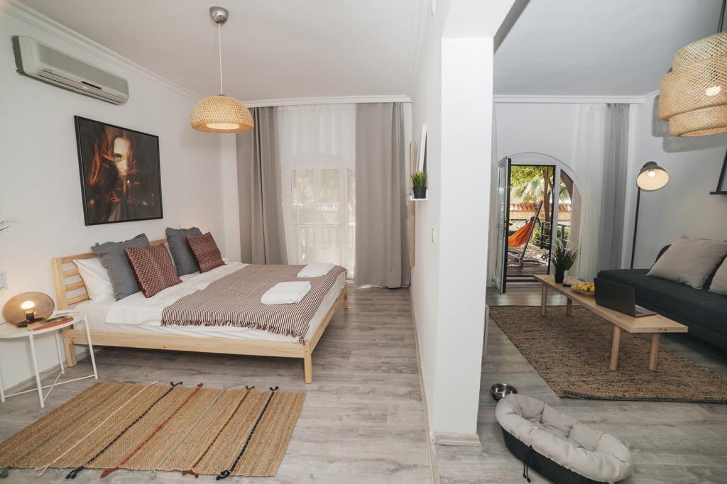 True Blue Boutique Hotel — 4
