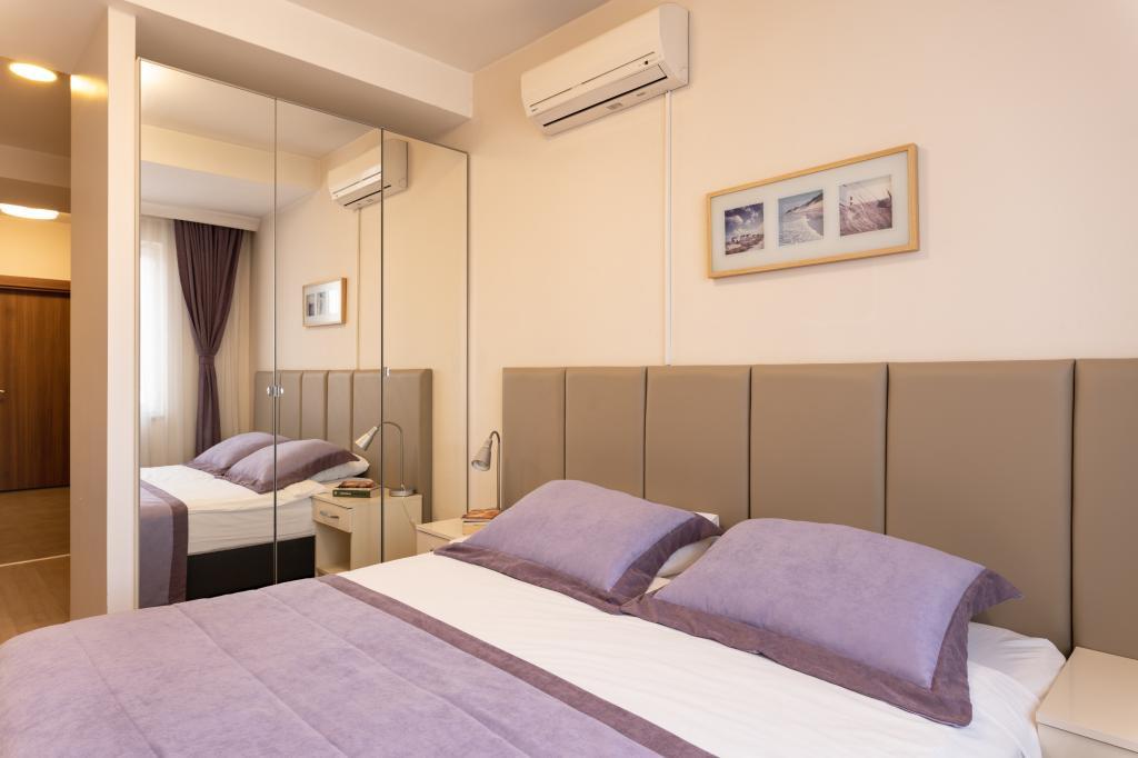 A Hotels & Suite — 4