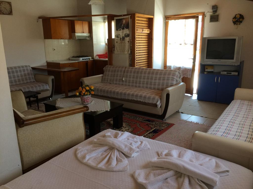 Parmis Rooms Çeşme — 5