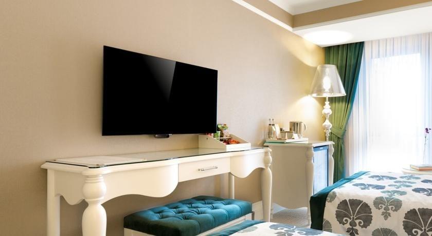 Metropolitan Hotel Taksim — 7