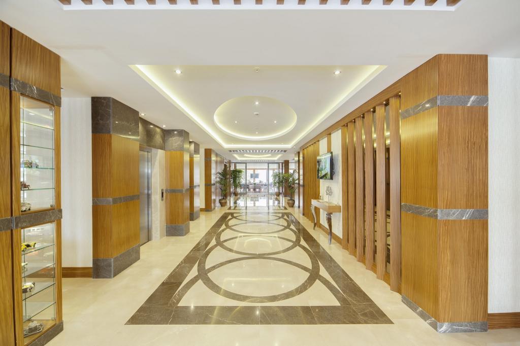 Lamec Hotel Business — 3