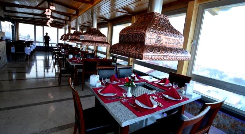 Taşar Royal Hotel — 10