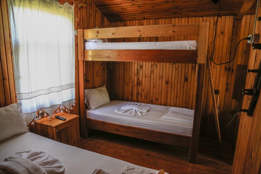 Yavuz Motel Adrasan — 2