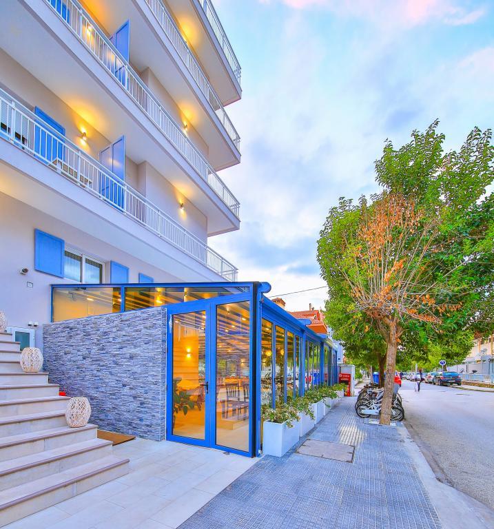 Dias Hotel — 1