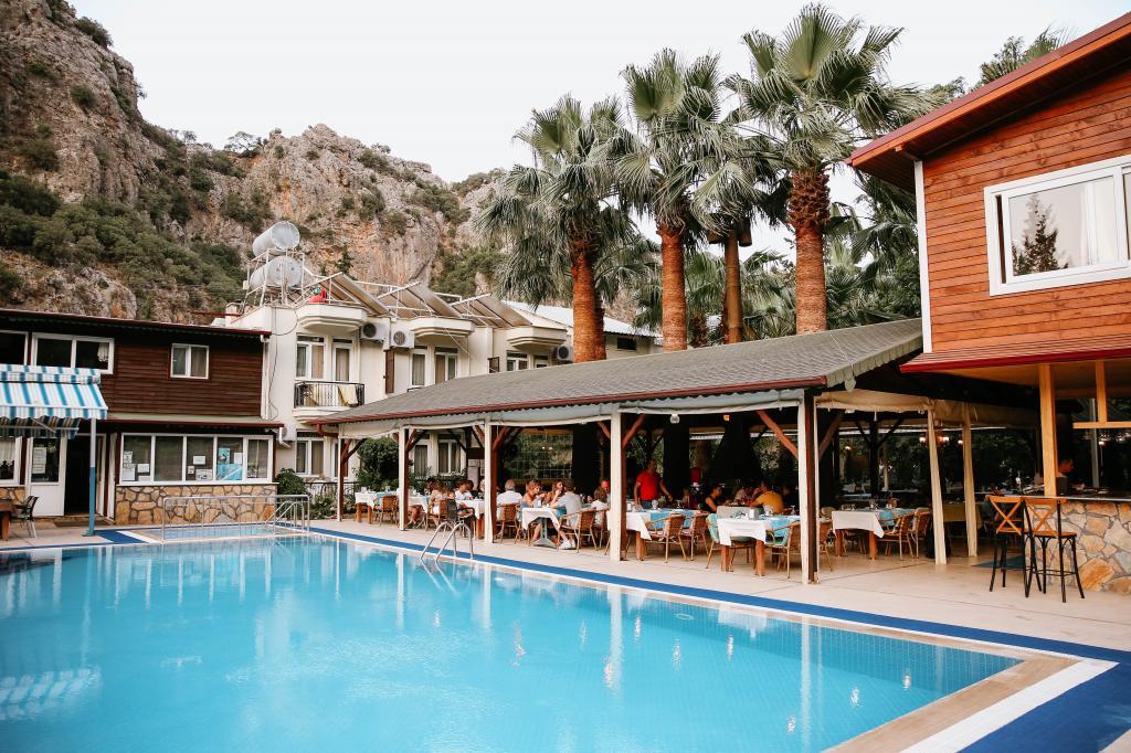 Canada Hotel ve Bungalows — 8