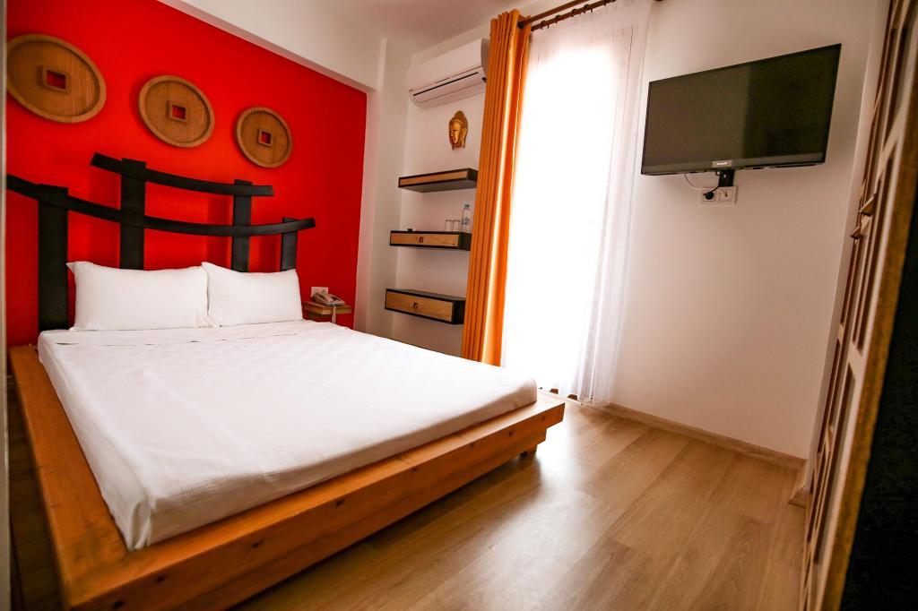 Menendi Otel — 6