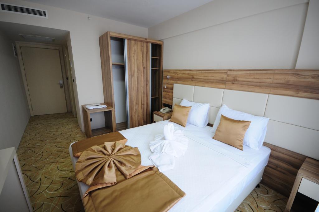 Grand Hekimoğlu Hotel İzmir — 9