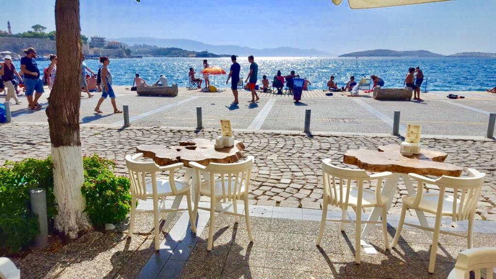 Ayshe Otel Foça — 2