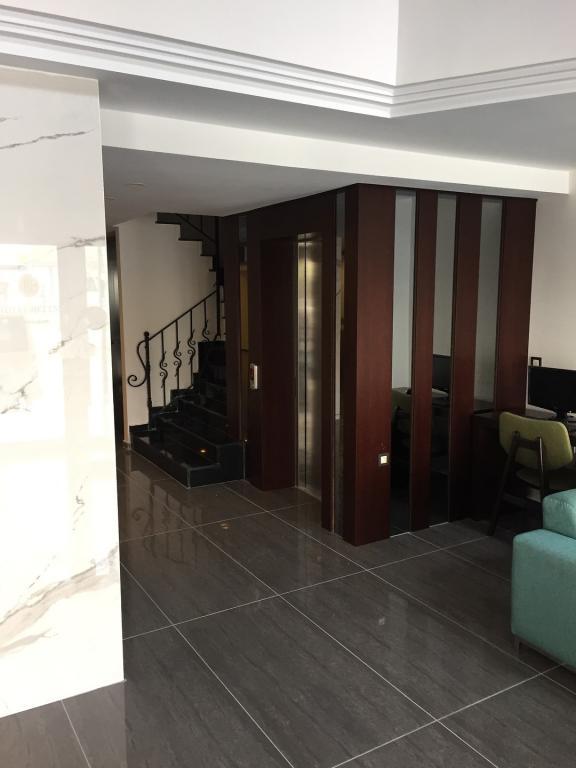 Hotel Helen — 6