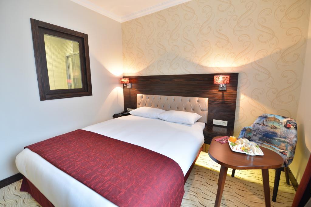 Golden Siyav Hotel — 8