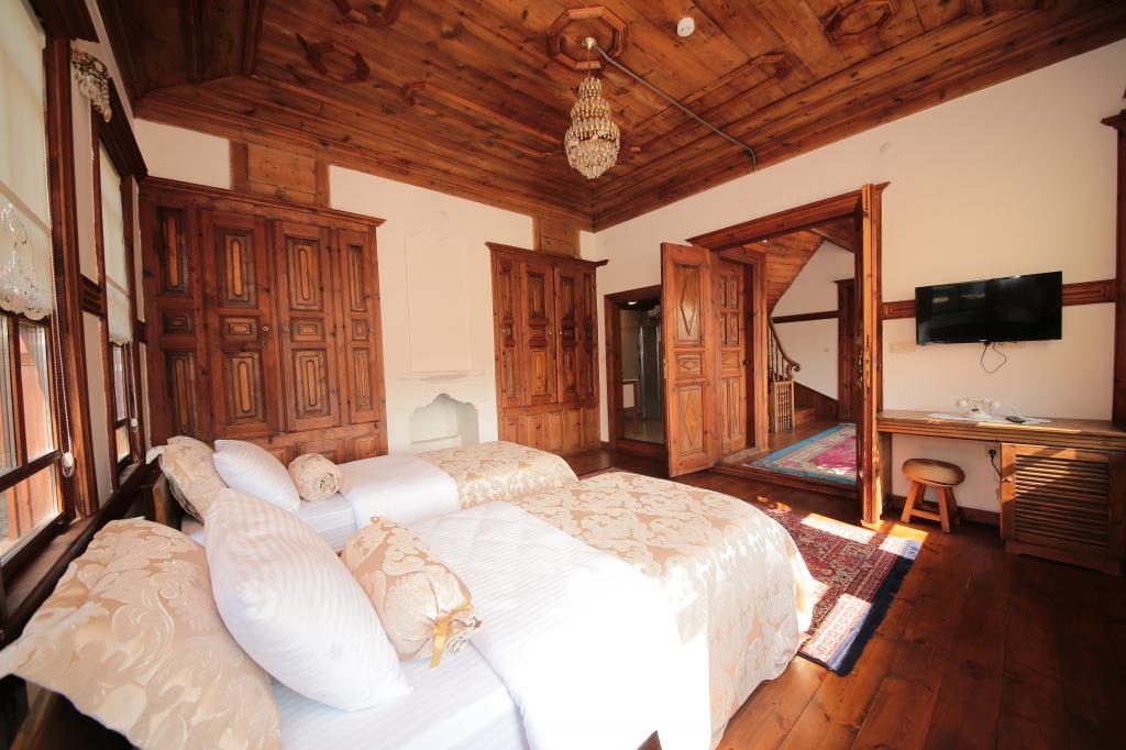 Karaüzümler Konağı — 3