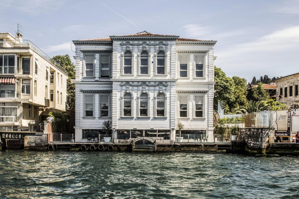 Bosphorus Palace Hotel — 1