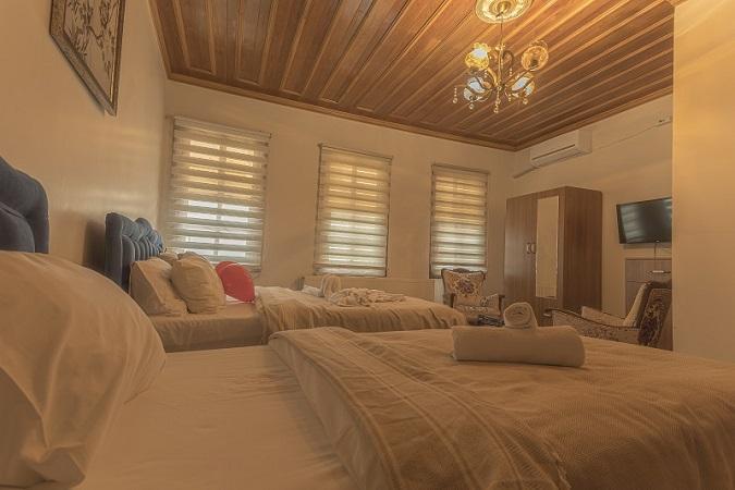 Öz Butik Otel Myrleia Antik Kent — 2